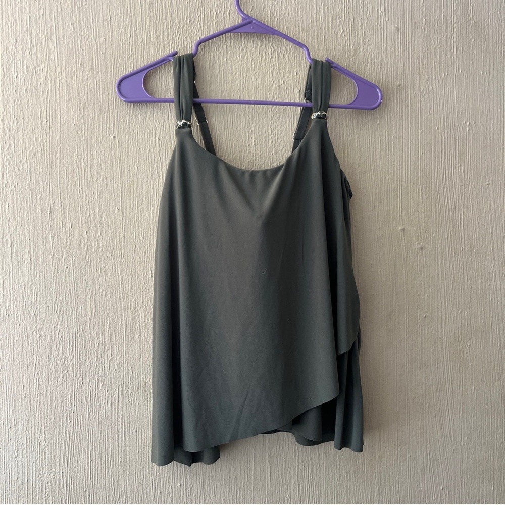 Miraclesuit Woman's Solid Army Green Razzle Dazzle Tankini Top Swimwear Size 8